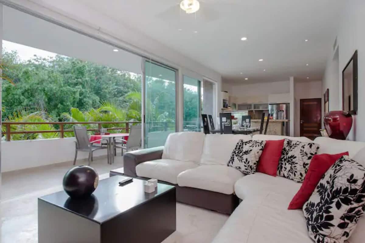 Deluxe Apartment | Living area