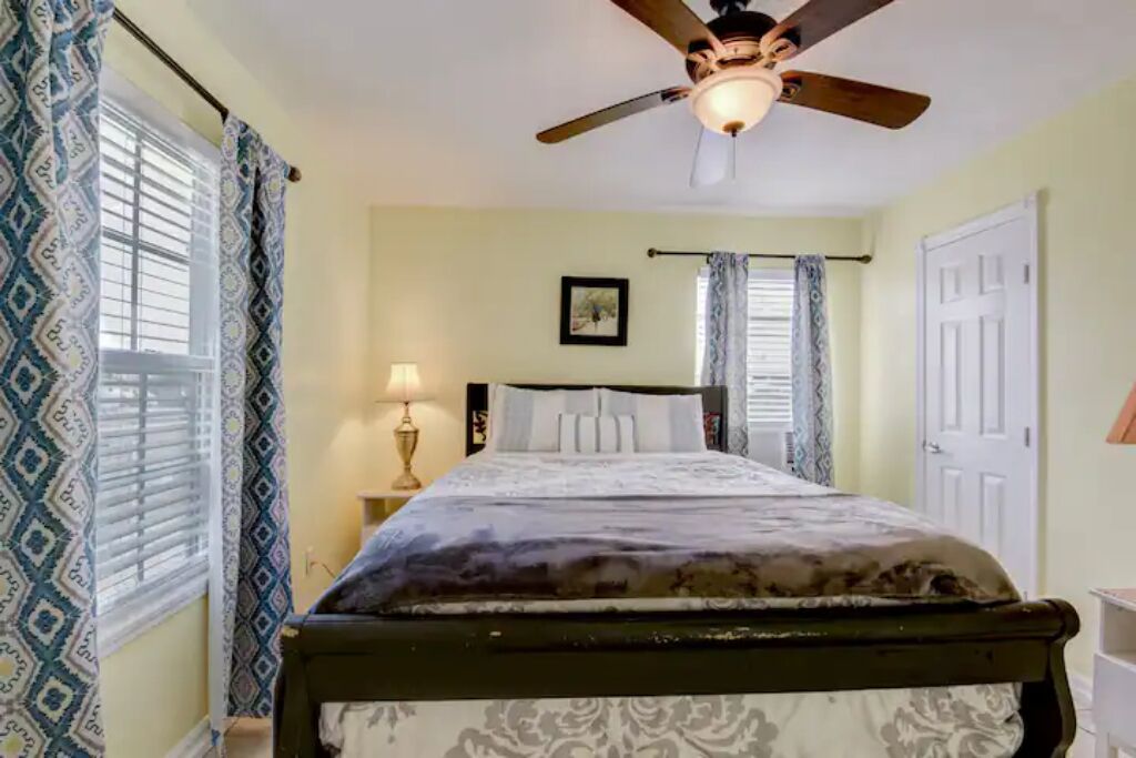 ⭐️COZY HISTORIC COTTAGE⭐️ | NEARBY BEACH & PIER🌊🏝