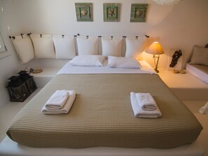 6 bedrooms, iron/ironing board, free WiFi, bed sheets