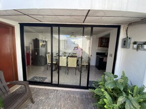 Outdoor dining - Beautiful house to relax, very close to shops and restaurant (Sonzacate)