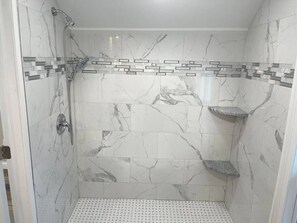 Hair dryer - 33 W. Moler (Upstairs )  · Modern Chic in German Village & Merion Village Area (Columbus)