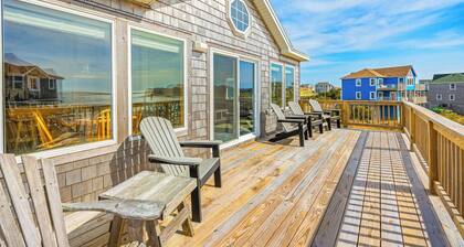 Semi-Soundfront Dog Friendly Home w/ Hot Tub, Community Pool and Boat Dock