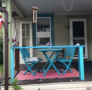 تناول الطعام بالخارج