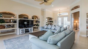 Televisión y impresora 