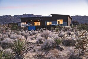 Exterior - San Junipero - Enjoy the views from the Mod Pool! (Joshua Tree)