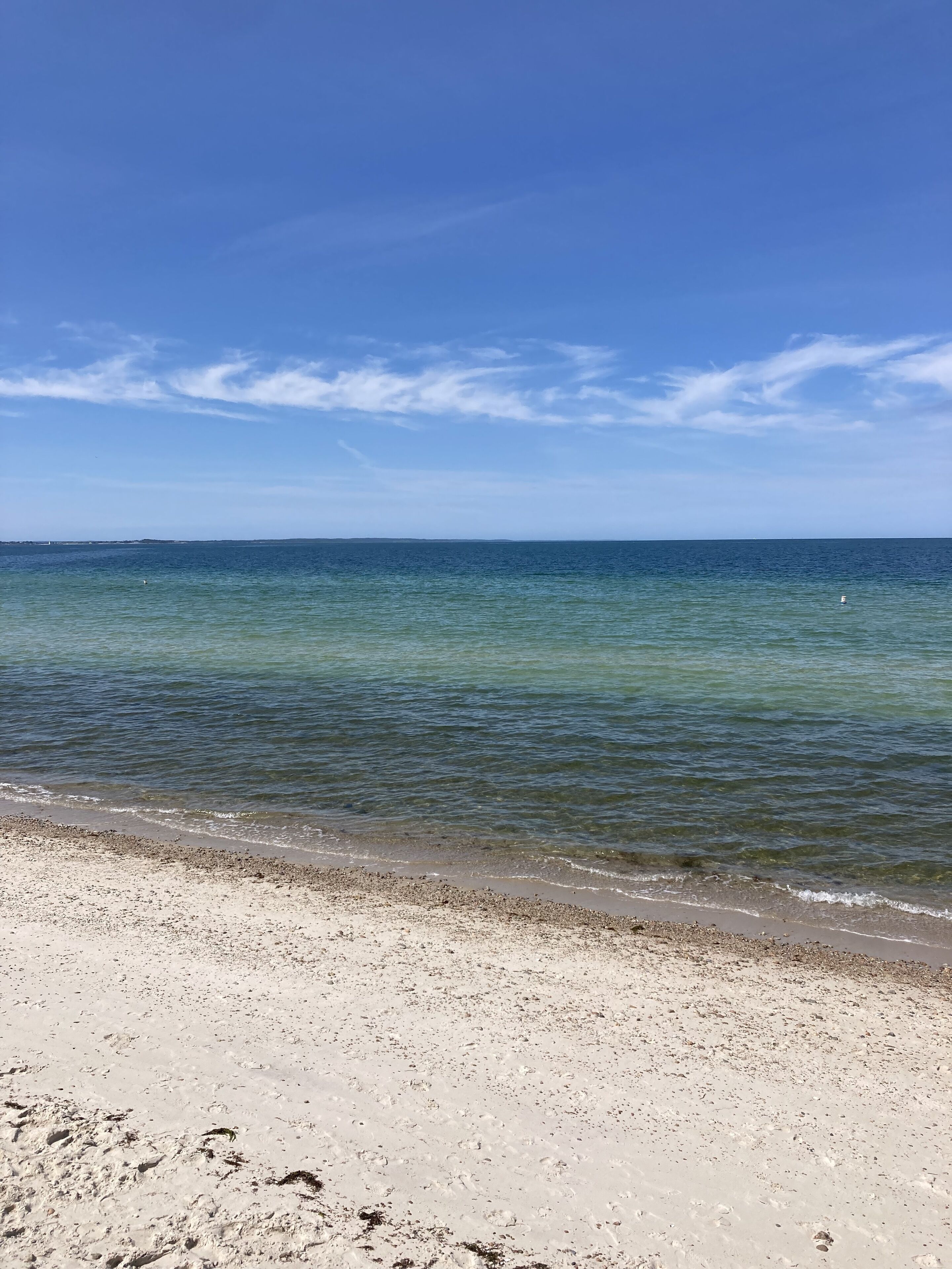 In Strandnähe, Liegestühle, Strandtücher