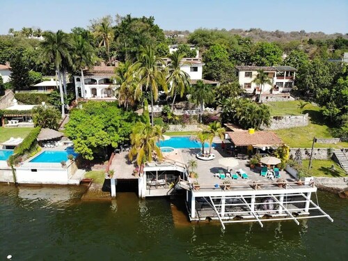 Incredibly Beautiful Big Villa For Up To 32 Guests