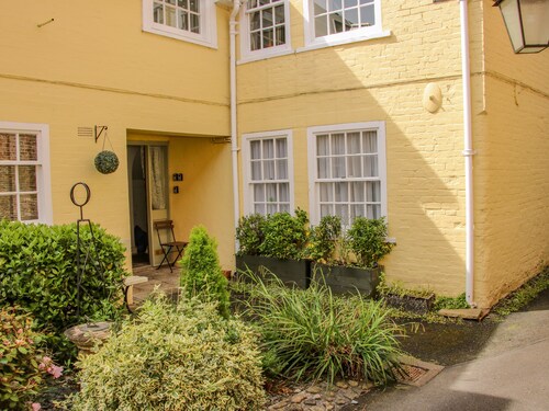 138c Old Star & Garter Mews