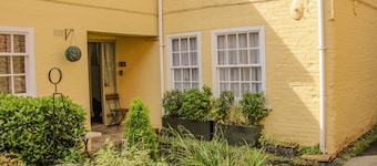 138c Old Star & Garter Mews