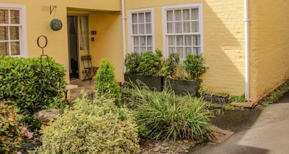 138c Old Star & Garter Mews