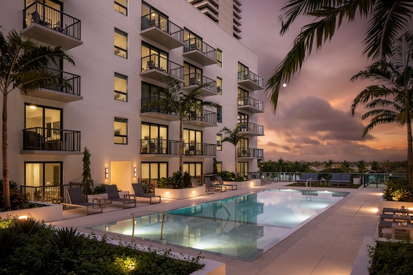 Outdoor pool, open 7:00 AM to 8:30 PM, free pool cabanas, pool umbrellas