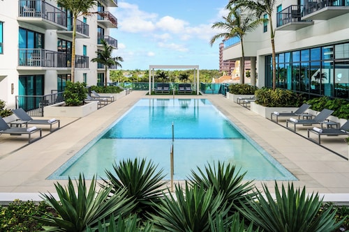 Hotel AKA West Palm