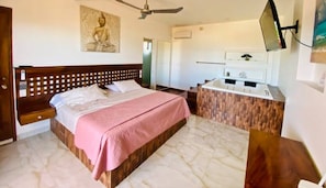 Romantic Room (#12) | Down comforters, free WiFi, bed sheets - Suites Ximajo (Puerto Escondido)