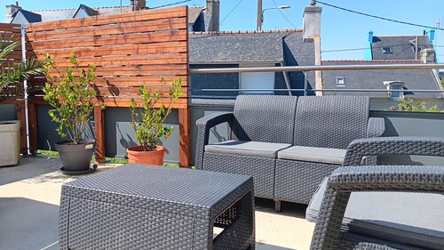 Appartement  rénové classé 3 étoiles avec terrasse idéal pour 4  personnes.