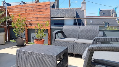 Renovated 3-star apartment with terrace ideal for 4 people.