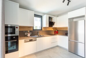 Fridge, microwave, oven, dishwasher - Villa Exclusive Paradise 3 (Dalyan)