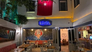 Mặt tiền nơi lưu trú