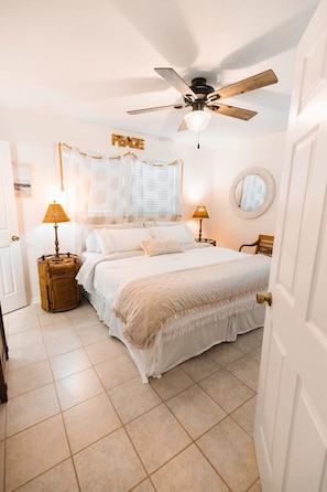 3 bedrooms, free WiFi, bed sheets