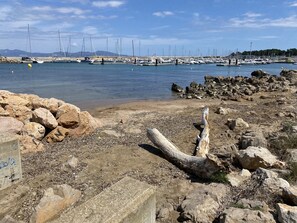 In Strandnähe, Liegestühle