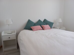 3 Schlafzimmer, Bügeleisen/Bügelbrett, Reisekinderbett, WLAN