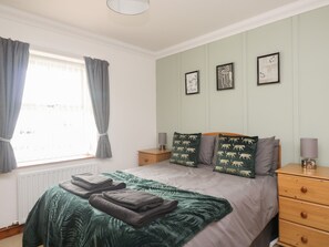 Cottage | Interior - Shoreside Cottage (Wigton)