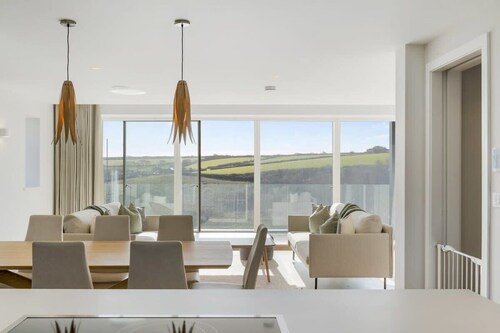 Modern Home with Stunning Gannel Estuary Views