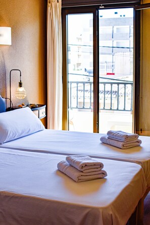 Comfort Double Room | Free WiFi, bed sheets - Hotel Marbel Cala Ratjada (Capdepera)