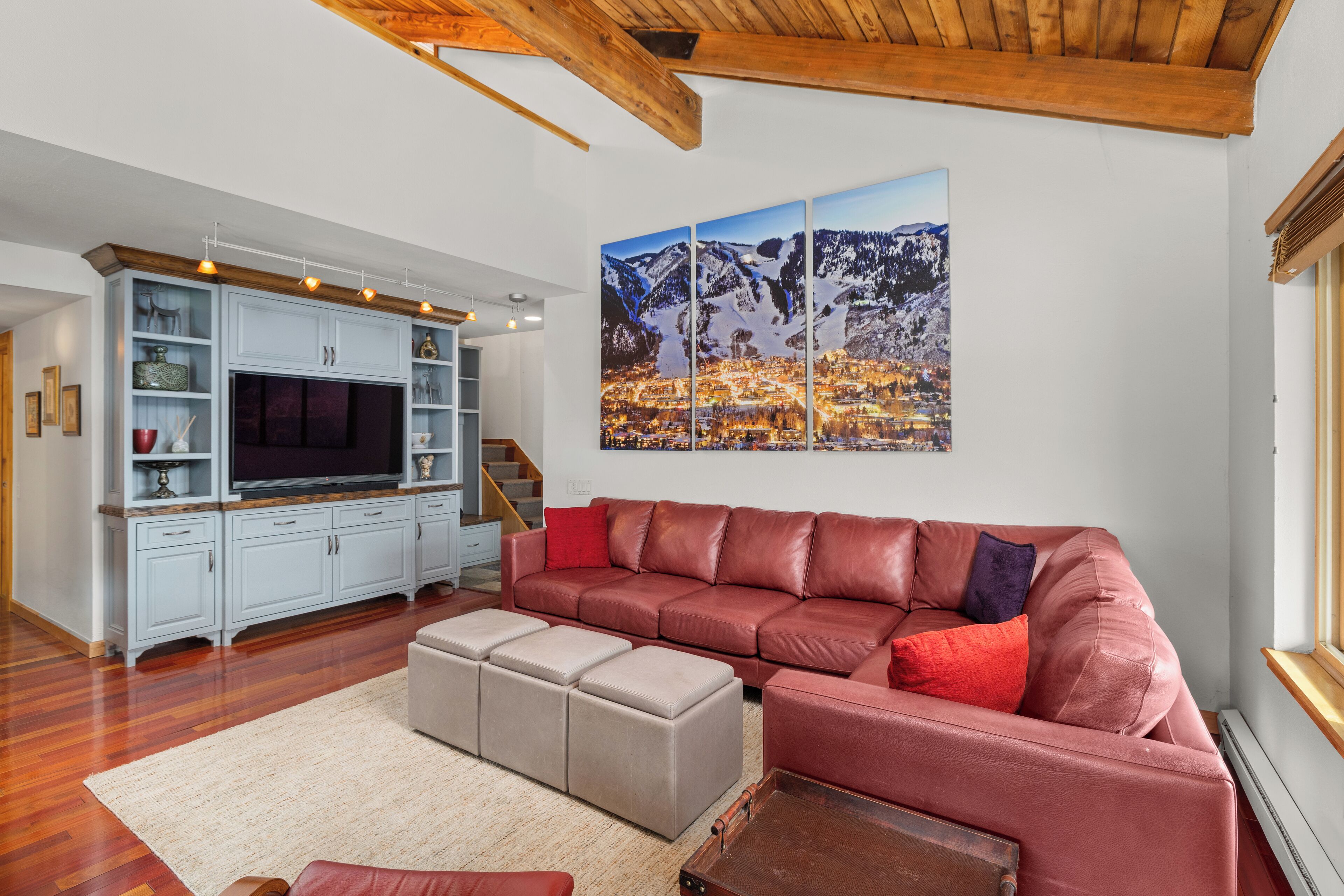 Seasons Four Condo Y-192 | Living area | Flat-screen TV