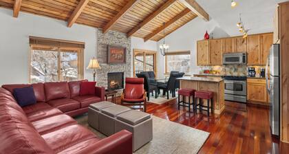 Seasons Four by Snowmass Vacations