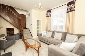 TV, fireplace, DVD player
