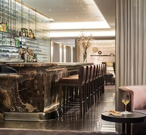 Bar (on property) - Authentic NYC Getaway! City View, Bar, Rooftop Terrace (New York)