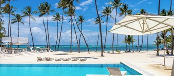 Family Getaway Condo Directly On The Beach - Pool & Gym Access