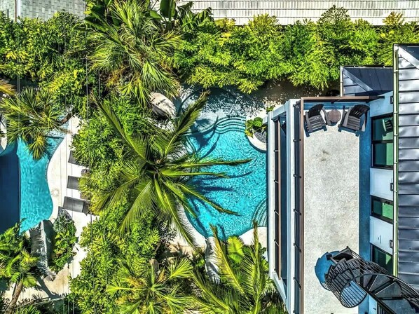 Piscine extérieure, piscine chauffée