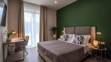 In-room safe, desk, laptop workspace, blackout drapes