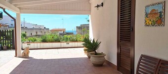 A 200 mt dal mare Casa Vacanza LA PALMA di Selinunte