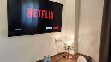 Habitació amb dos llits individuals estàndard | Wifi gratuïta i roba de llit
