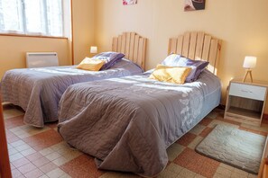 2 Schlafzimmer, Bügeleisen/Bügelbrett, kostenloses WLAN, Bettwäsche