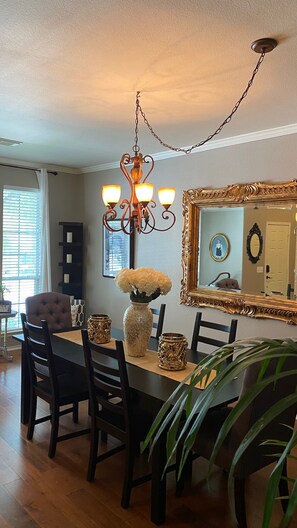 Dining - Great Family Home with a POOL & HOT TUB (schertz)