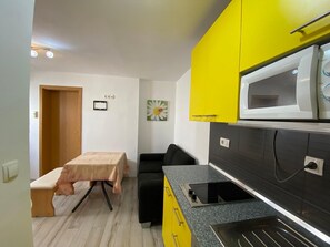 Interior - App on 1EG with sea view Terrace on 3EG (Vodice)