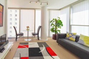 TV, Netflix, streaming services