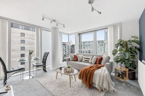 TV, Netflix, streaming services