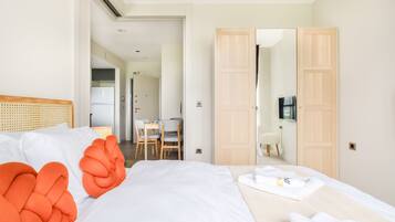 Deluxe Apartment | 1 bedroom, desk, soundproofing, iron/ironing board