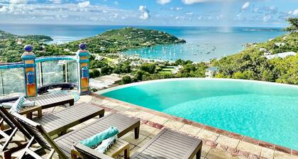 Sapphire Breeze, Majestic Views & Island Vibes w/ Infinity Pool, Waterfall & Covered Porches