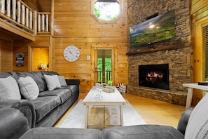 智能电视、壁炉、电子游戏、流媒体服务