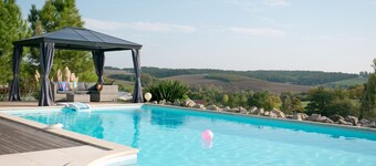 Spacious Villa for 6-8 People plus 2 Babies with Exclusive Pool