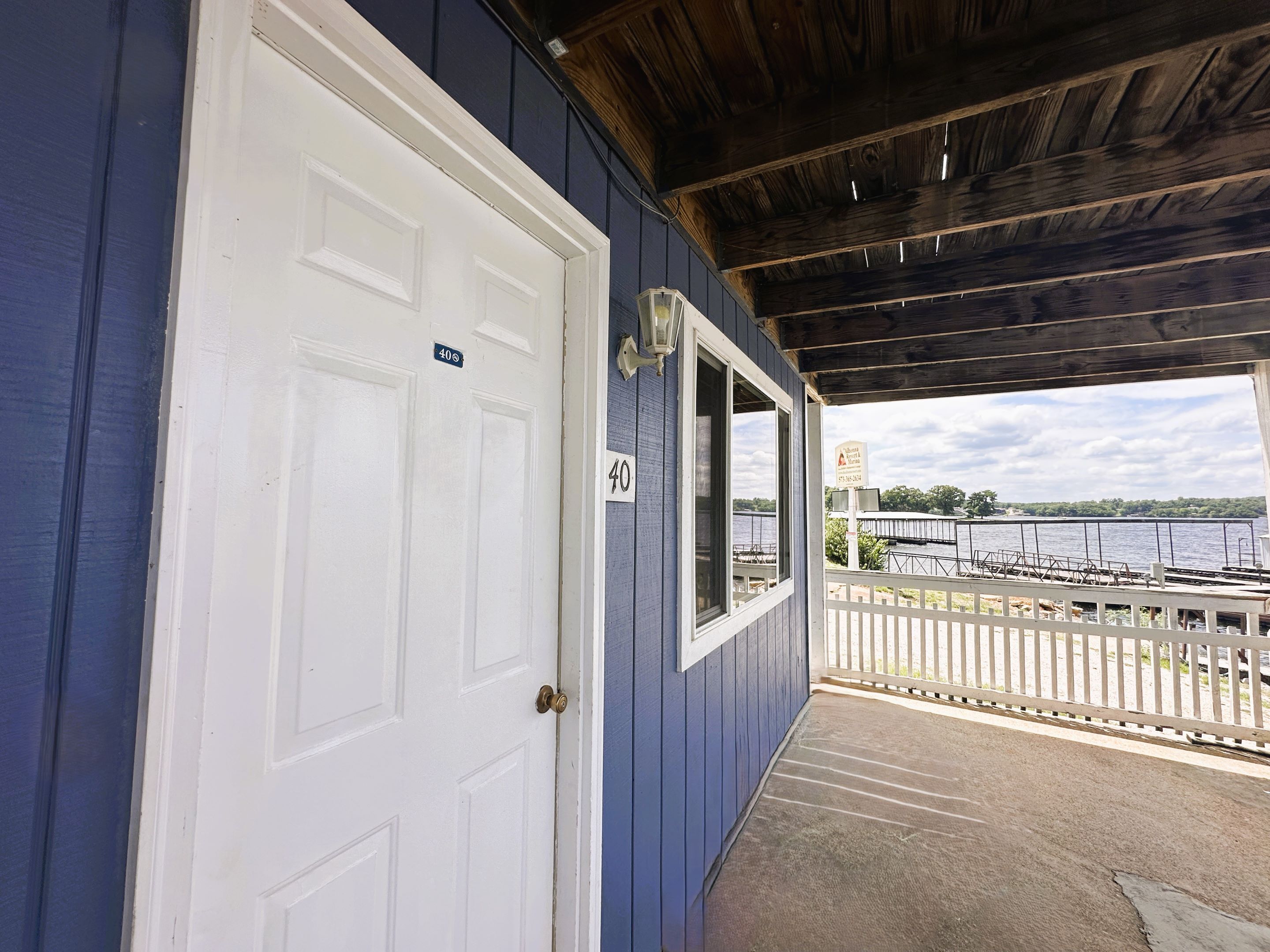 comfort condo, 2 bedrooms, kitchen, lake view | terrace/patio