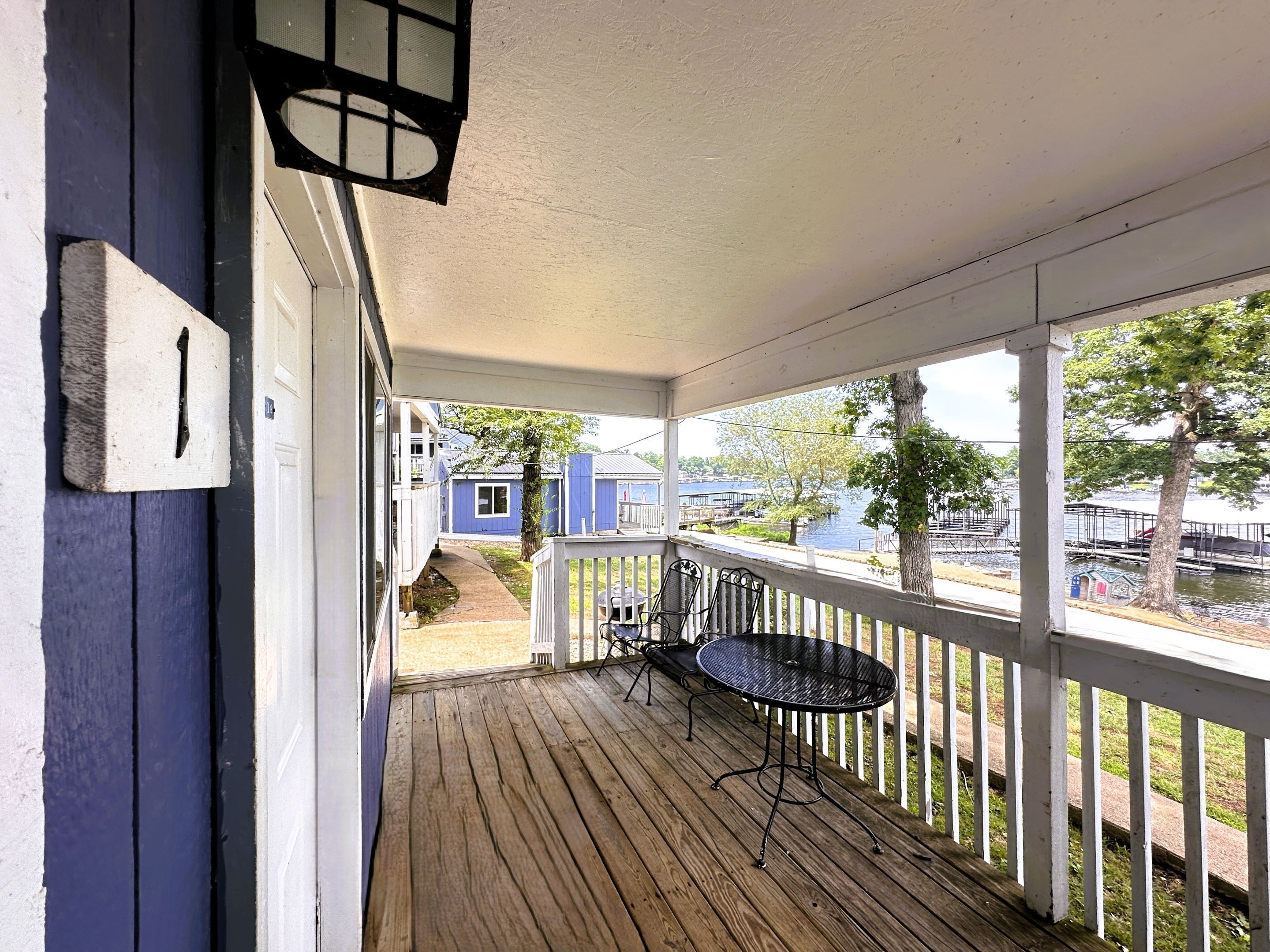 Classic Cottage, 1 Bedroom, Fireplace, Lake View
