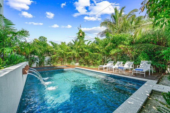 Opvarmet pool