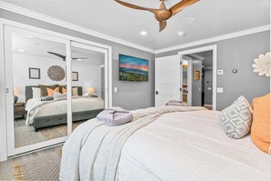 4 bedrooms, desk, iron/ironing board, WiFi