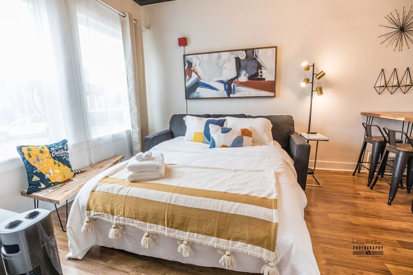 Desk, iron/ironing board, free WiFi, bed sheets
